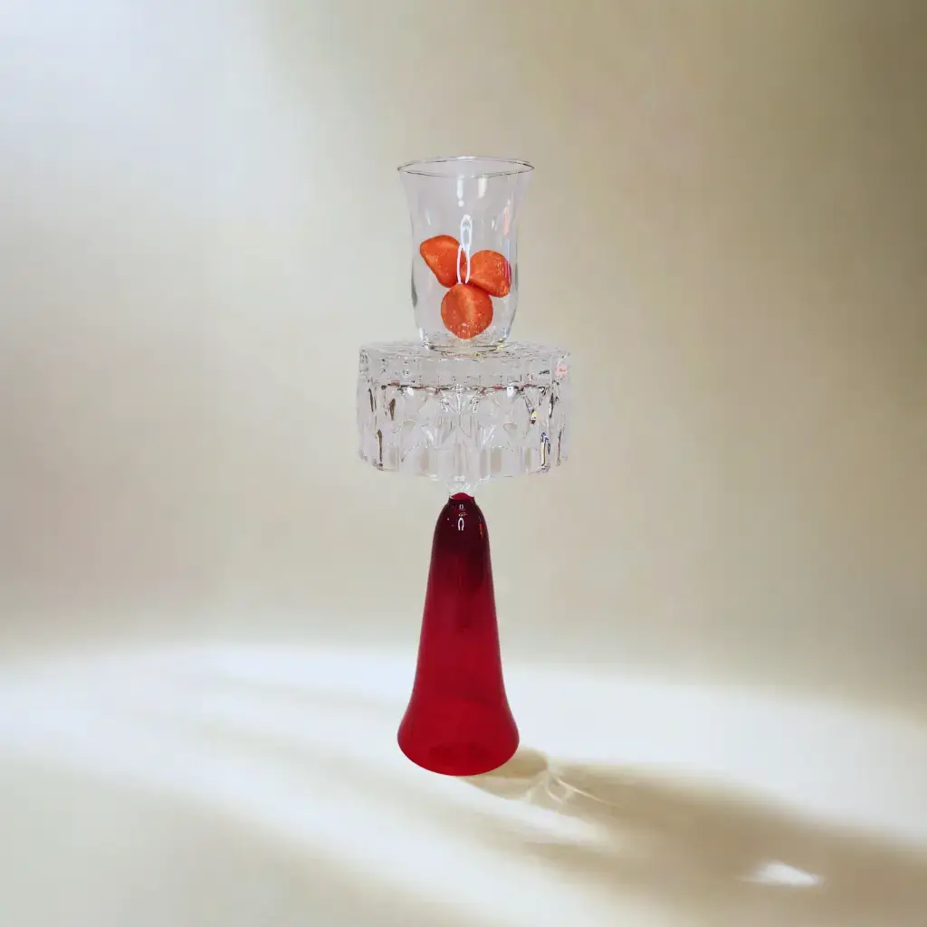 Clémence – Présentoir décoratif en verre rouge & cristal